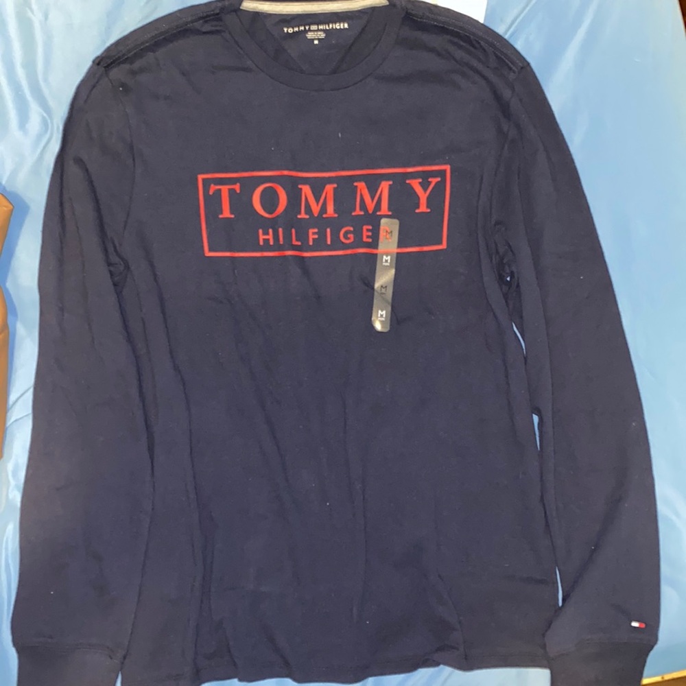 Tommy Hilfiger Long sleeve T shirt. Size M